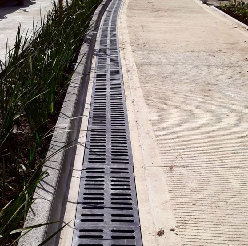 Solid Top Gully Grating cho kích thước nắp 400 * 600mm trong dung dịch thoát nước