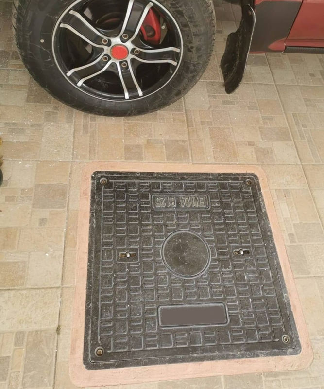 FRP/SMC/GRP Composite Resin Fiberglass Square Manhole Cover For Sidewalk Garden Road (tấm nhựa kết hợp bằng sợi thủy tinh)