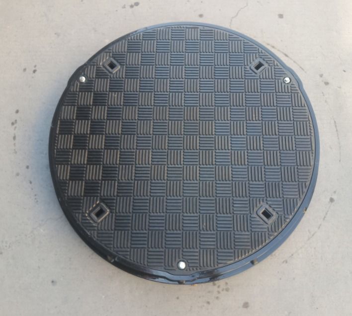 Heavy-Duty SMC Composite Manhole Cover with Easy Opening Design and Customizable Options Meeting EN124 Standards