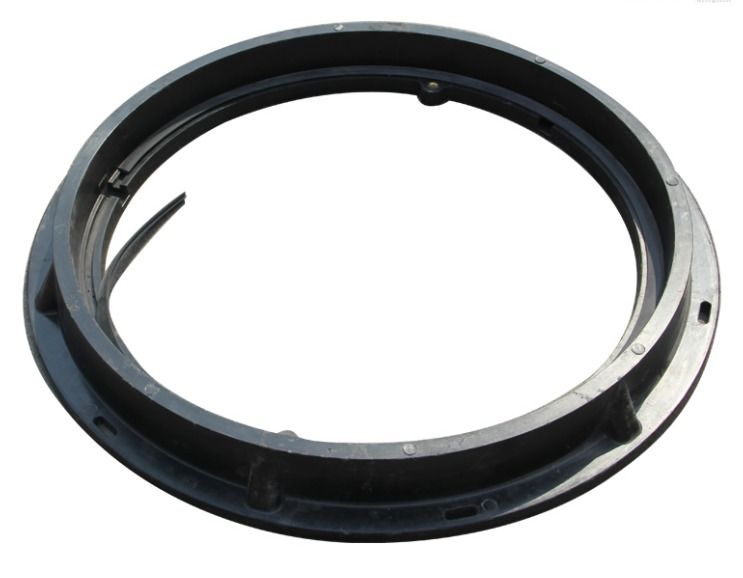 Heavy Duty Composite Manhole Cover with 40 Tons Load Capacity, Corrosion Resistant and Lightweight Design for Urban Infrastructure