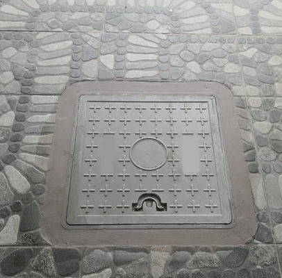 CE/ISO EN124 Dutile D400 Hinged Manhole Cover SMC Square Fiberglass For Resin